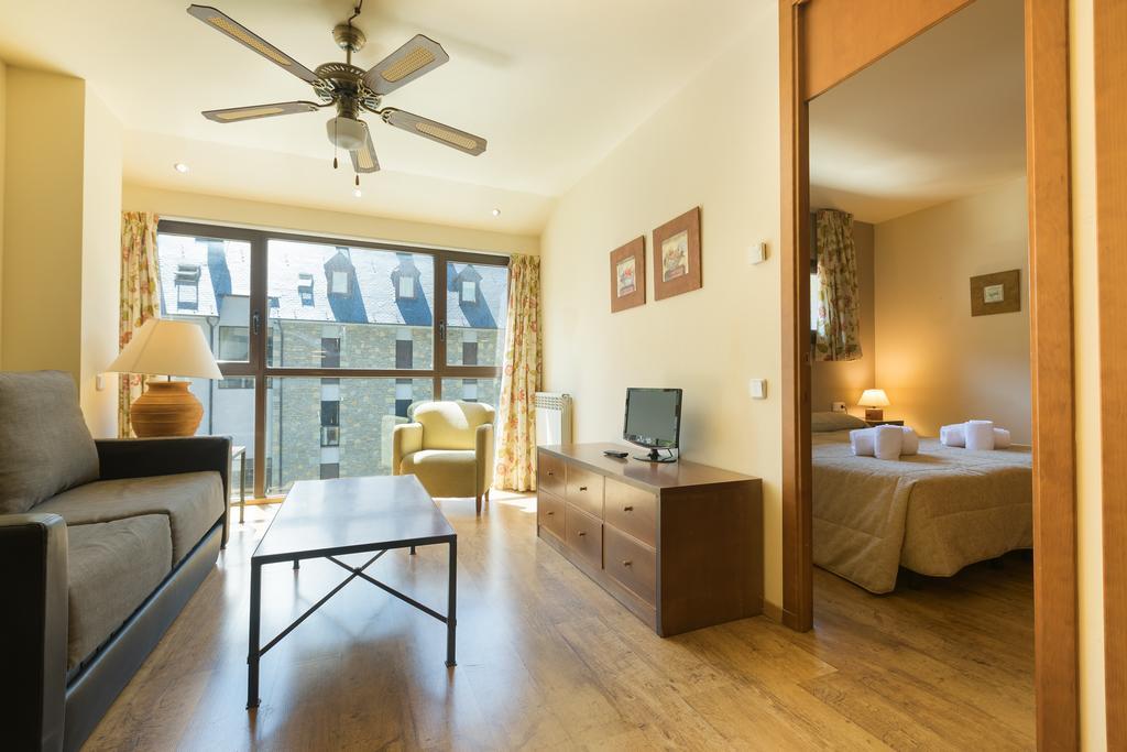 Aparthotel La Vall Blanca Вьелья Экстерьер фото
