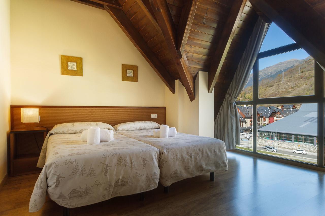 Aparthotel La Vall Blanca Вьелья Экстерьер фото