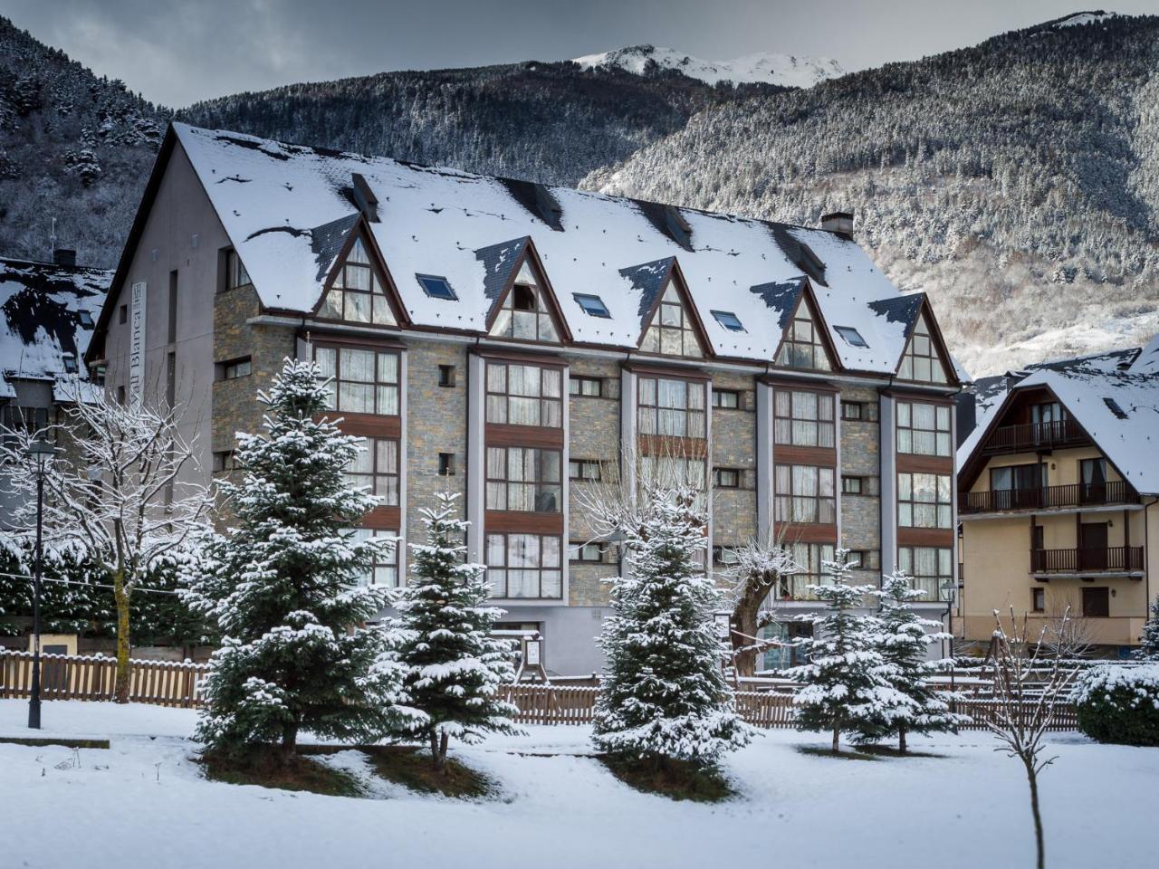 Aparthotel La Vall Blanca Вьелья Экстерьер фото