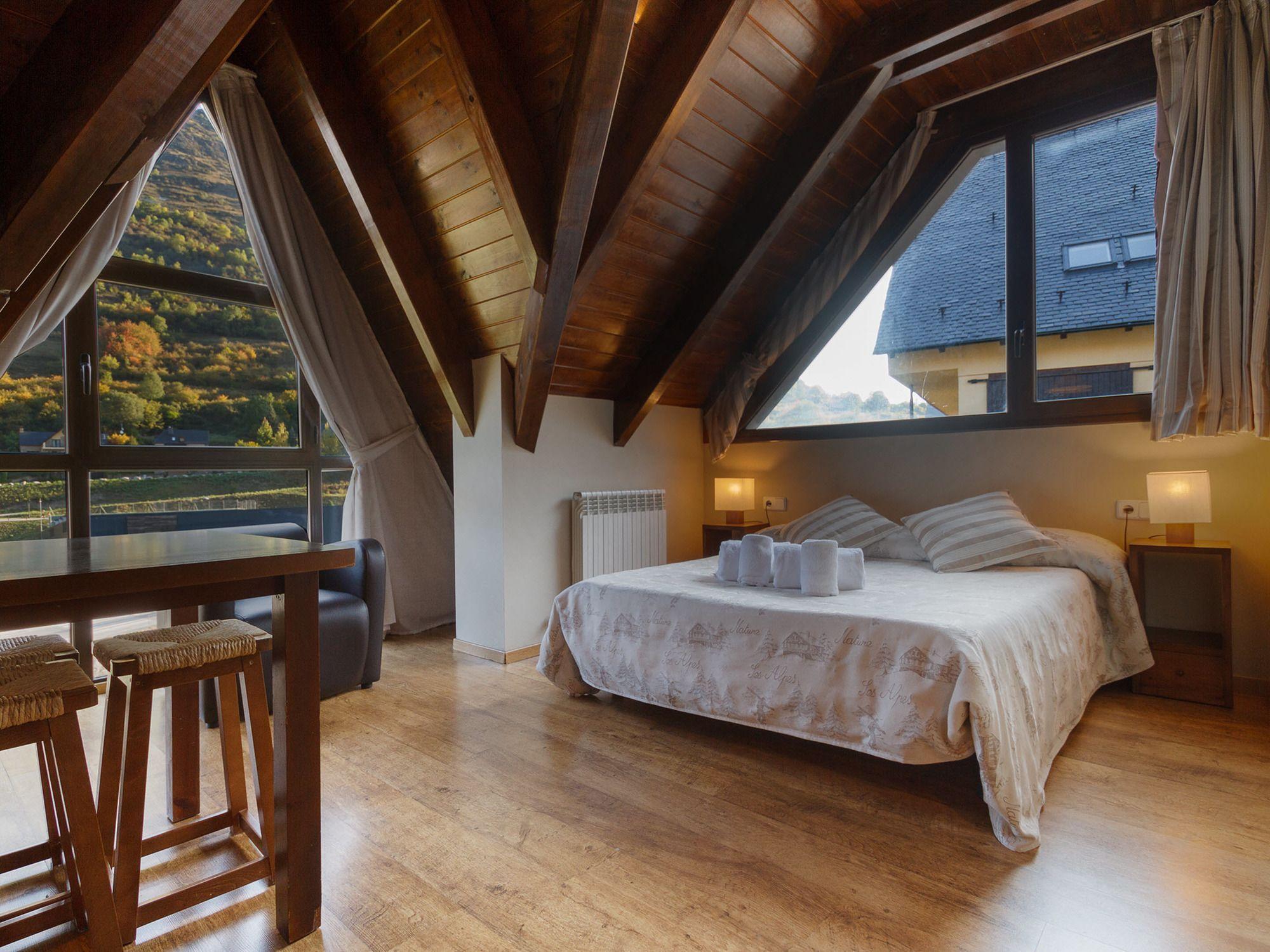 Aparthotel La Vall Blanca Вьелья Экстерьер фото
