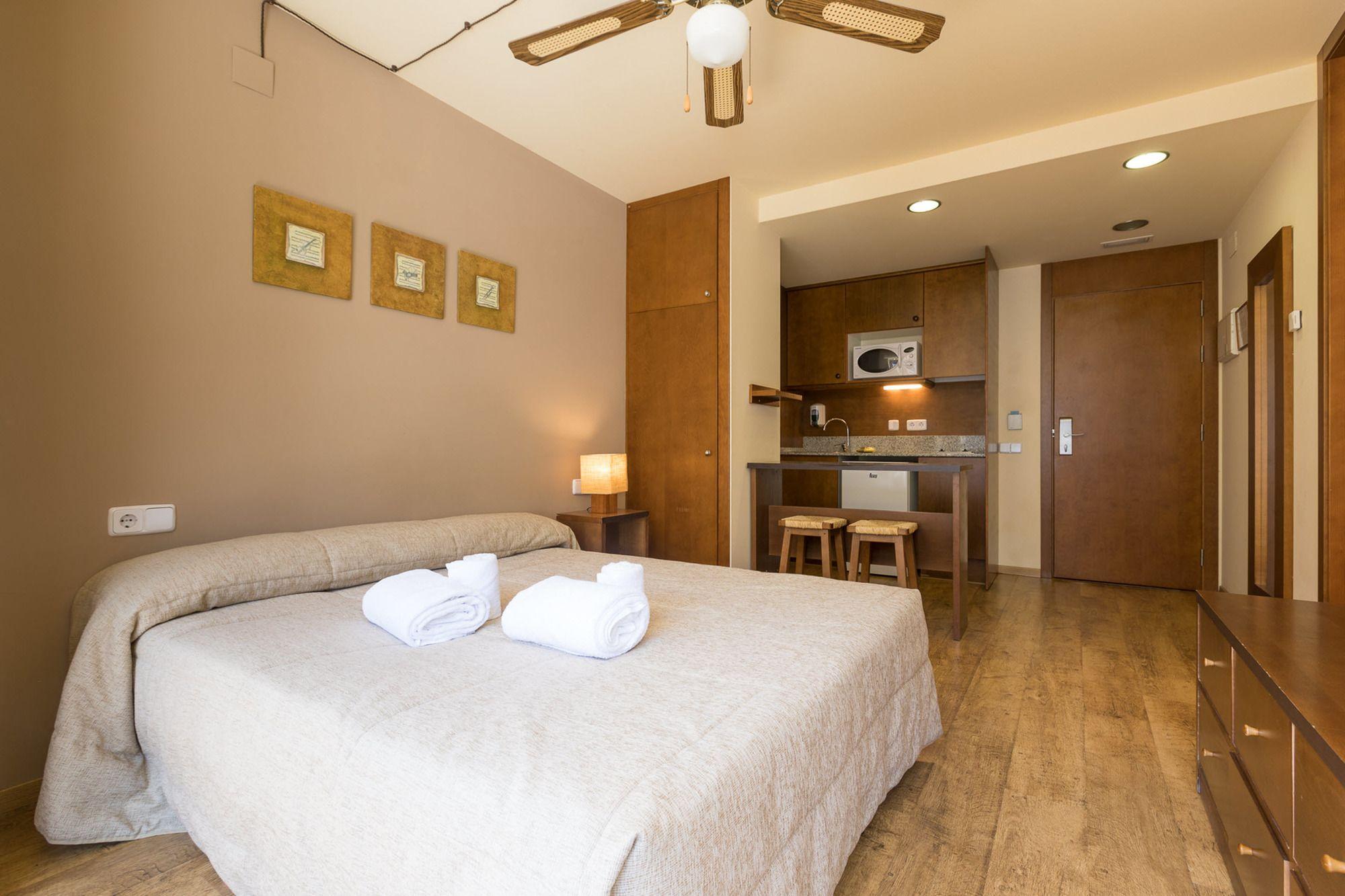 Aparthotel La Vall Blanca Вьелья Экстерьер фото