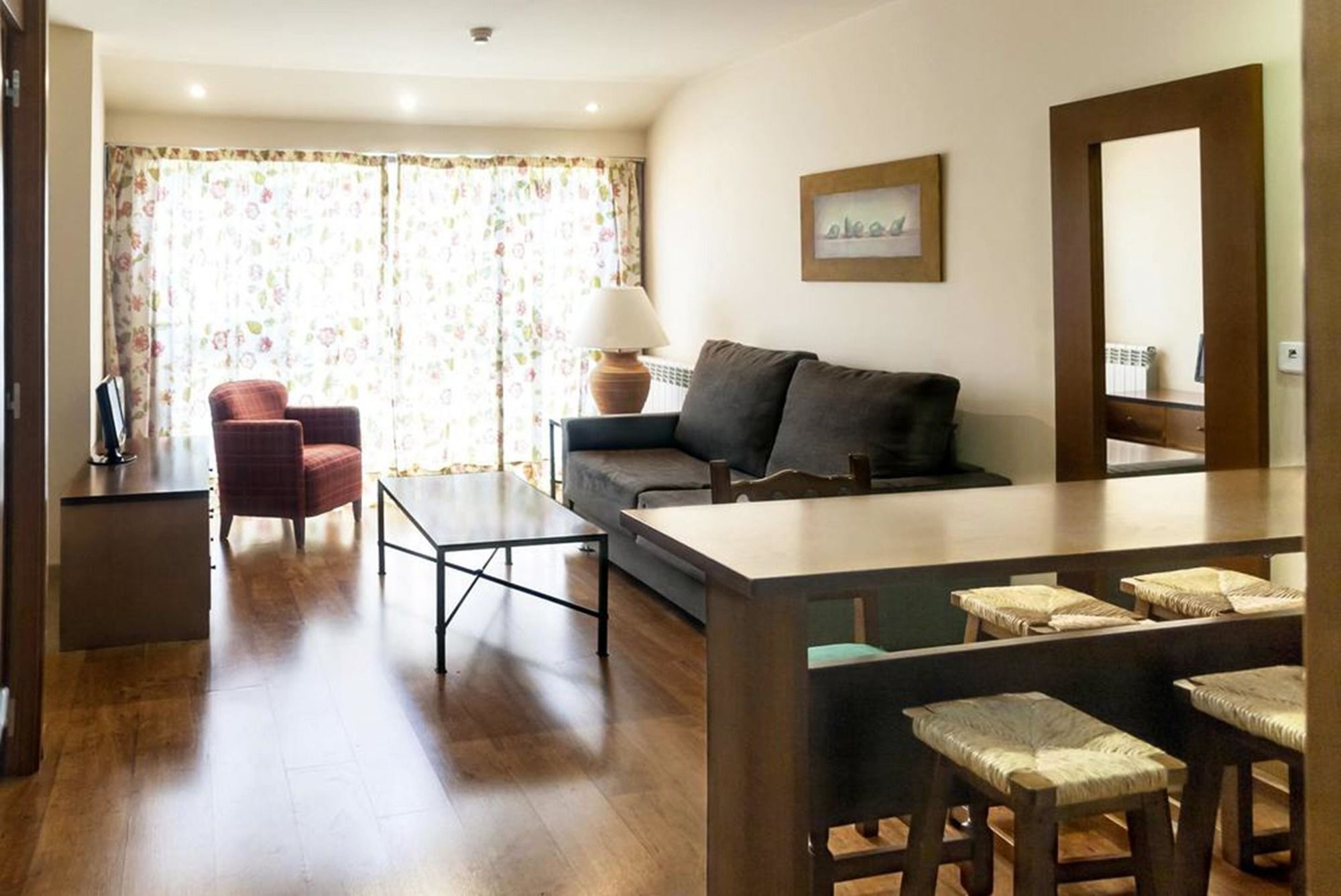 Aparthotel La Vall Blanca Вьелья Экстерьер фото