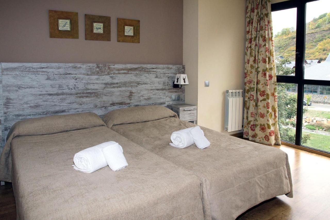 Aparthotel La Vall Blanca Вьелья Экстерьер фото