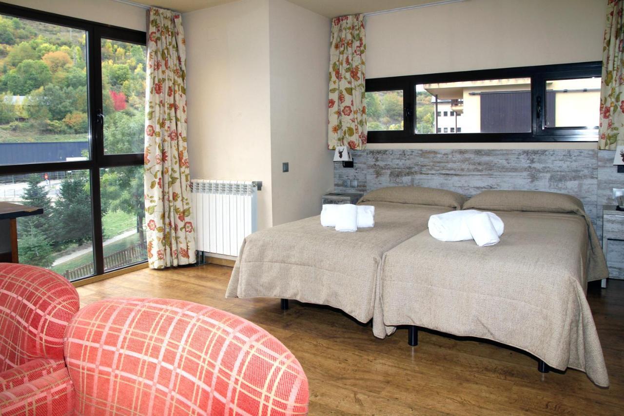 Aparthotel La Vall Blanca Вьелья Экстерьер фото