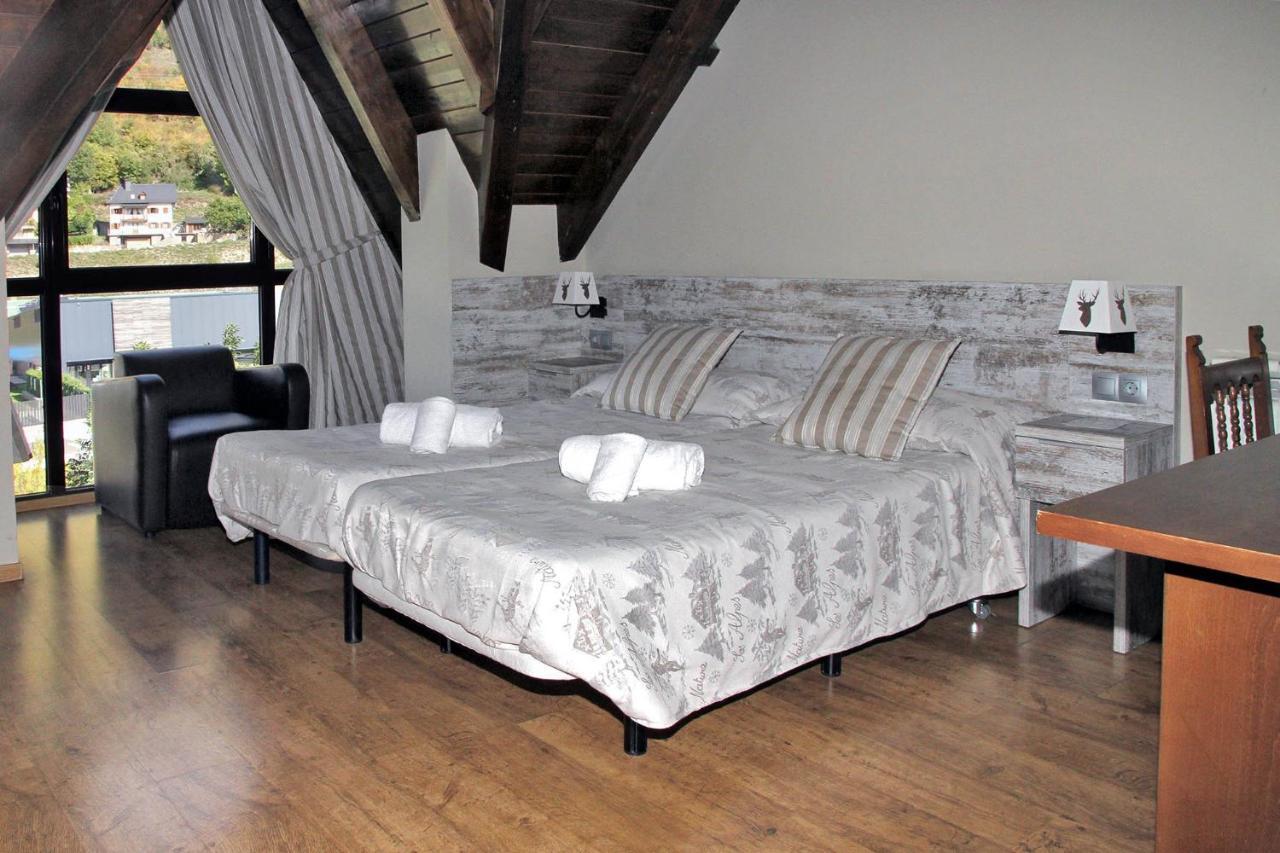 Aparthotel La Vall Blanca Вьелья Экстерьер фото