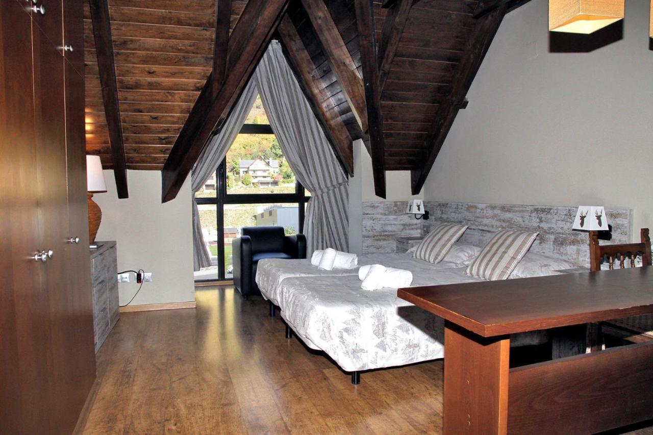 Aparthotel La Vall Blanca Вьелья Экстерьер фото